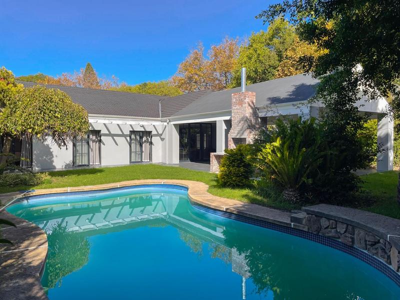 4 Bedroom Property for Sale in Constantia Western Cape